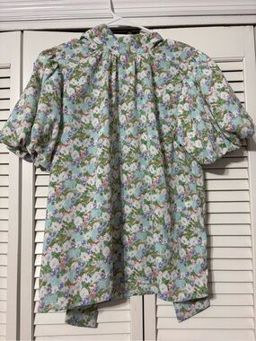 Floral Puff Sleeve Blouse in Pastel Lavender & Green